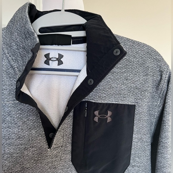 Under Armour Gray and Black Long Sleeve Specialist Henley 2.0 - Picture 4 of 7